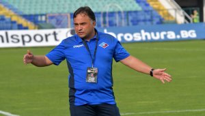 Митов хвърли оставка 