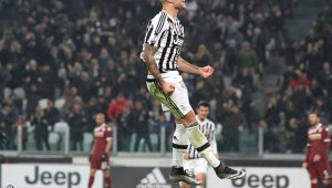 Дзадза иска да зареже "старата госпожа"