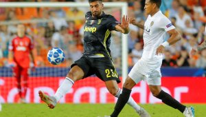 Джан за картона на Роналдо: Ние сме мъже, а не жени 