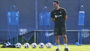 Шави подписва нов договор с Барса