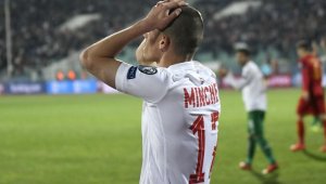 Скаути на Вердер и Норич ще гледат "лъвовете" заради ас на Черно море