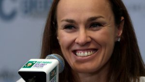 Голямата Мартина Хингис приключи кариерата си със загуба