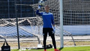 Черно море се раздели с вратар 