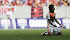 Луис Адриано: Избрах Милан сред много кандидати