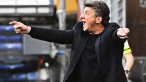 Наполи назначи Валтер Мадзари