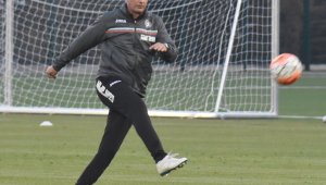  Антони Здравков обяви състава на младежите 