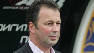 Миньор уволнява легенда на ЦСКА при провал срещу „орлетата“