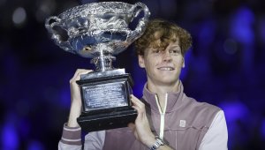 Велик финал! Australian Open има нов шампион след кошмарно дежавю за Медведев + ВИДЕО