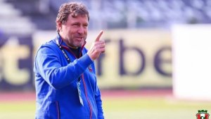 Вили Вуцов отново култов: Говори за таратори, манджи и маймуни