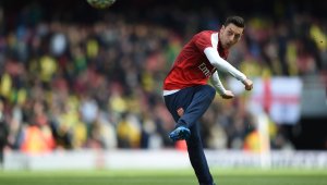 Арсенал трепери, Йозил отказа да поднови договора си