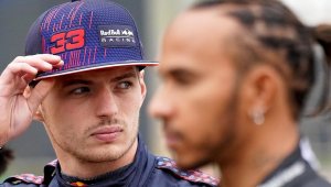 Екшън в Остин! Макс за Люис: Глупав идиот!  