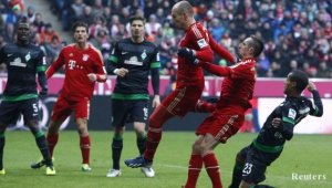 Байерн разби Вердер в мач №1000 на Хайнкес