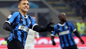 Юнайтед дава втори шанс на Алексис Санчес