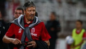 Няма шанс Стойчо Младенов да замени Любо Пенев