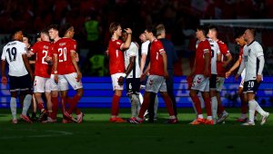 Играч на мача: Хойберг предлага размяна за 3 точки