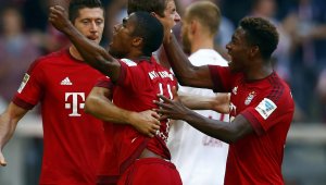 Съдийска свирка зарадва безидейния Байерн