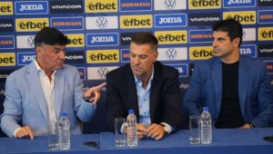 БФС бие шута на Кръстаич, Илия Груев става национален селекционер