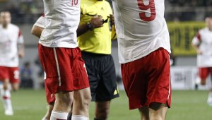 Разжалваха Куба, Левандовски е новият капитан на Полша