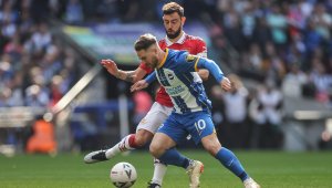 На "Анфийлд" намериха силен халф! Взимат световен шампион