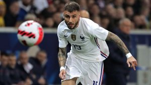 Ман Юнайтед си хареса защитник на Ланс