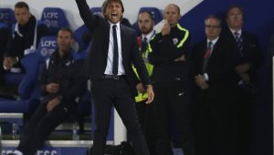 Конте: Сеск е интелигентен, помага повече отзад