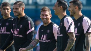 Заради Меси: ПСЖ сменя Икарди с Агуеро