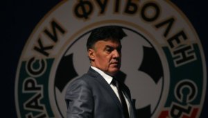 Шефът на футбола в Англия поздрави Боби Михайлов