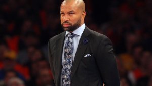 И Ню Йорк Никс се раздели с треньора