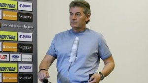 Емил Костадинов за Пената: Старши, ти си номер едно!