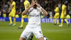 Реал разби Виляреал и продължава да се надява на чудо + ВИДЕО