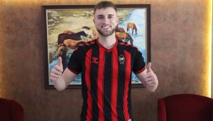 Бивш на Берое избра албанци пред... Ливърпул!