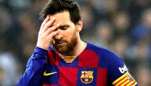 Съвет към Меси: Манчестър е студен и дъждовен, отивай в ПСЖ!