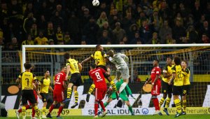 Революцията на Чеферин и Аниели? Бундеслигата ги заплаши със съд!