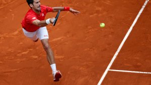 Ноле помете Агут и е на 1/4-финал