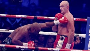 Фюри към Кристиано Роналдо: Приеми, че остаряваш!