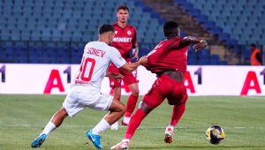 Вальо Илиев хвърля сина си титуляр за ЦСКА във Враца