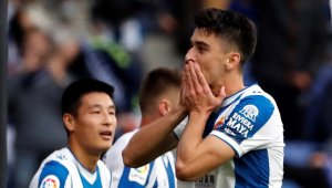 Милан и Арсенал гледат към халф на Еспаньол