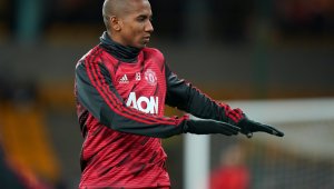 Има сделка: Йънг минава прегледи в Интер