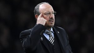 Рафа Бенитес бяга от Китай