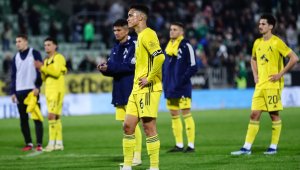 &bdquo;Синя&ldquo; легенда разкъса от критики отбора, но е и тотално озадачен от Левски