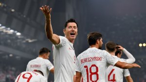 В Полша стискат палци на двама свои за „Златната топка“