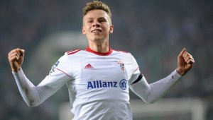 Юве и Дженоа си харесаха полски суперталант