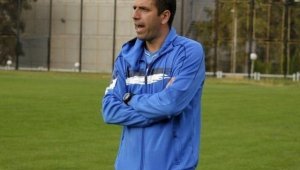 Чилика убеждава Лабил за Левски