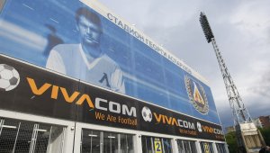 Ще има ли пари в Левски? Играчът обвинил Диксън, че не плаща, обърна плочата