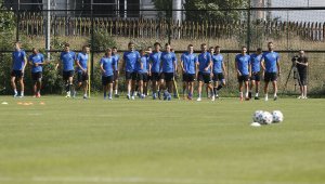 Левски е на крачка от трети нов играч