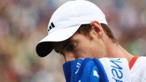 Анди Мъри с фалстарт в Куинс клъб