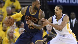 ЛеБрон Джеймс ще остане в Кливланд