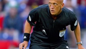 Колина: Вратарите ще бъдат наказвани, ако не си стоят на голлинията