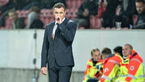 За 2 месеца половината отбори от Първа лига смениха треньорите 