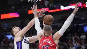 Ню Орлиънс приключи сезона на Везенков и Сакраменто